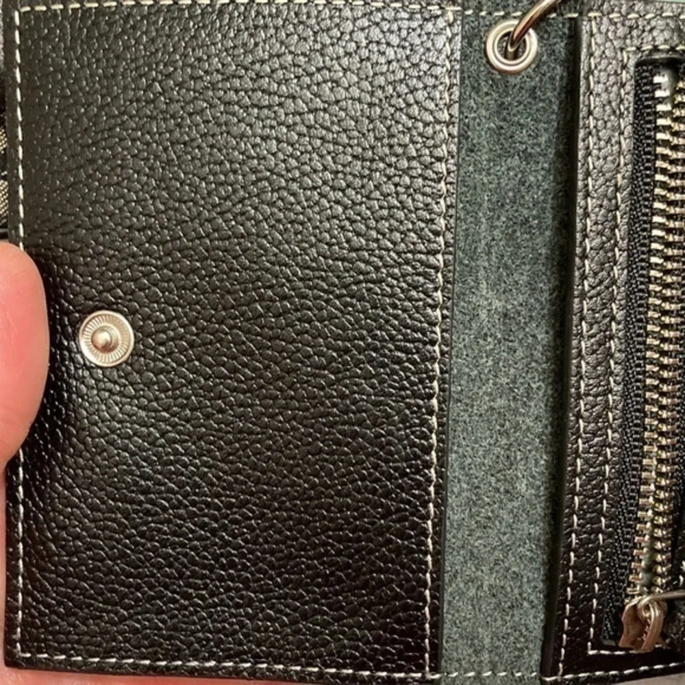 Levenger black leather mini card wallet
